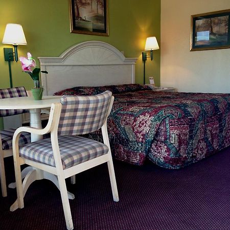 Holiday Terrace Inn - Pigeon Forge Ngoại thất bức ảnh
